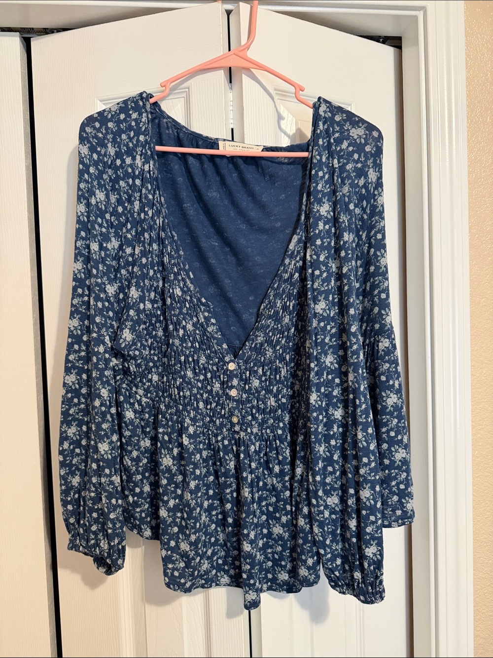 Lucky Brand Blue Floral Smocked V-Neck Blouse